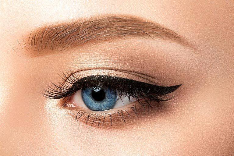 Permanent eyeliner tattooing
